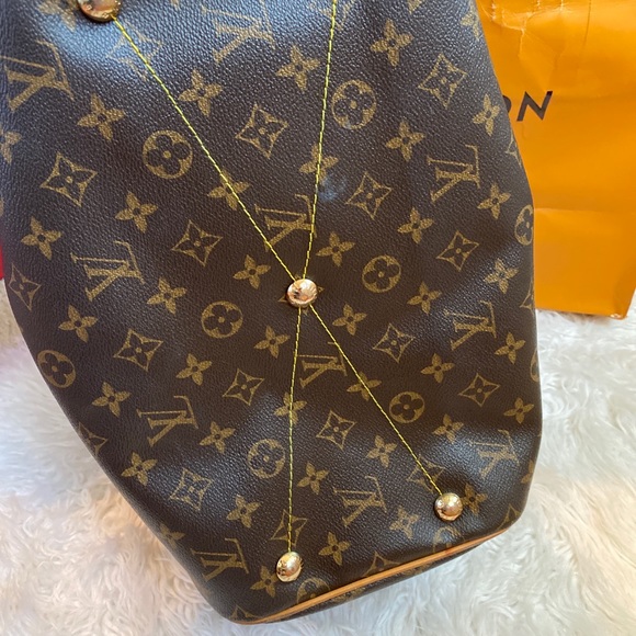 Louis Vuitton Tivoli - Picture 4 of 11